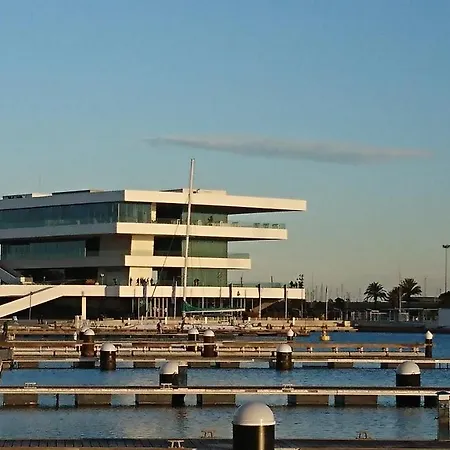 アパート M & B *